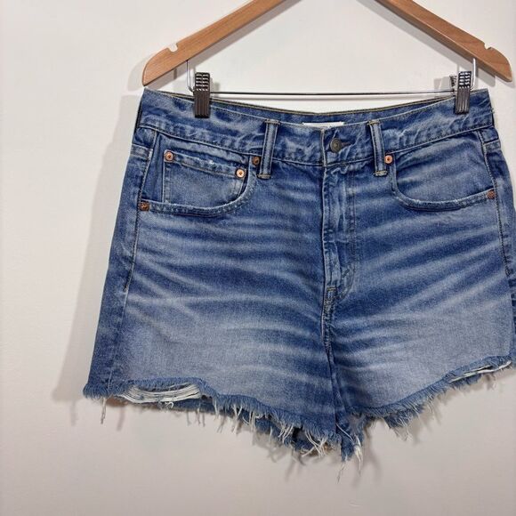 AE77 American Eagle The High Rise Cut-Off NEW with tags Size 31 - Picture 2 of 14